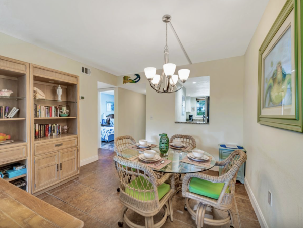 Holmes Beach Gulf Front 2 Bedroom Beach Vacation Condo